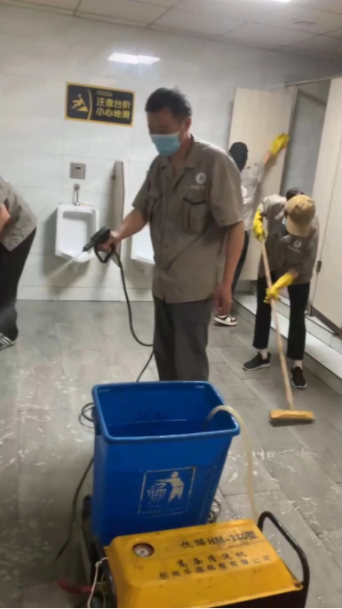 钱江商城发展全域洗手间大排除活动