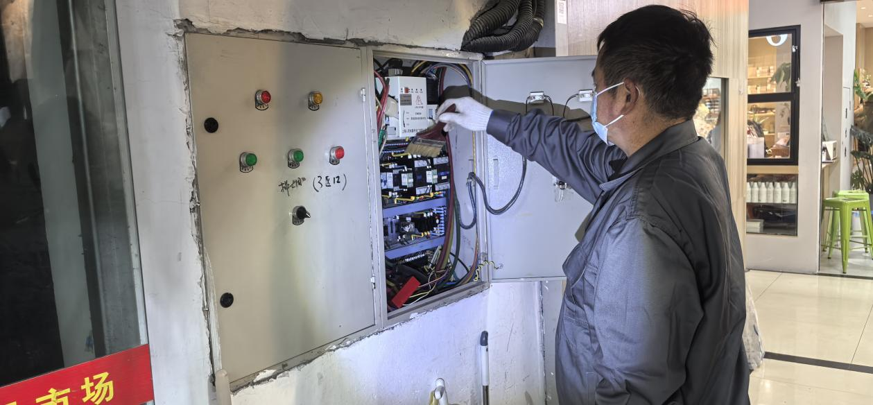 钱江商城排烟风机节造柜守护实现，安全保险再升级