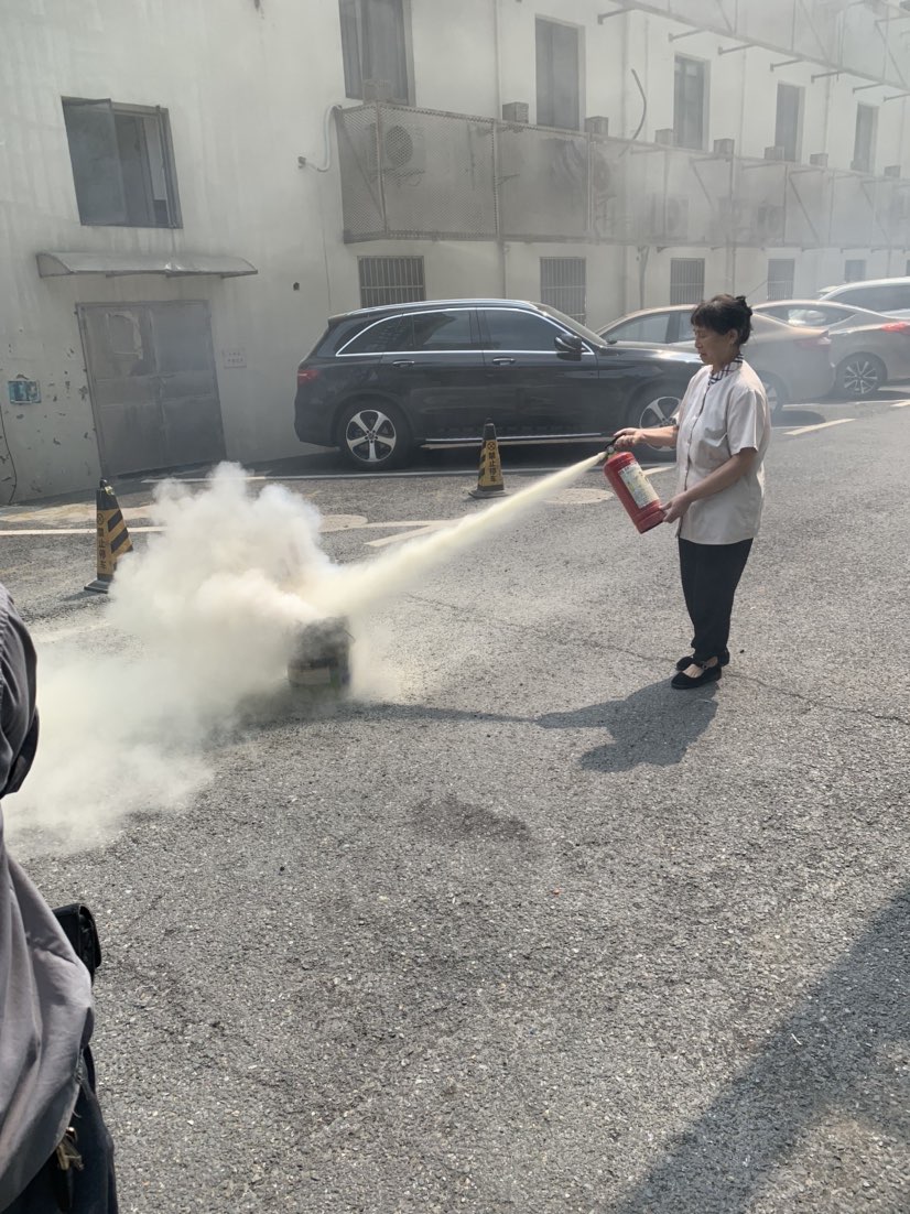 消防技术勤培训，安全常驻伴园区