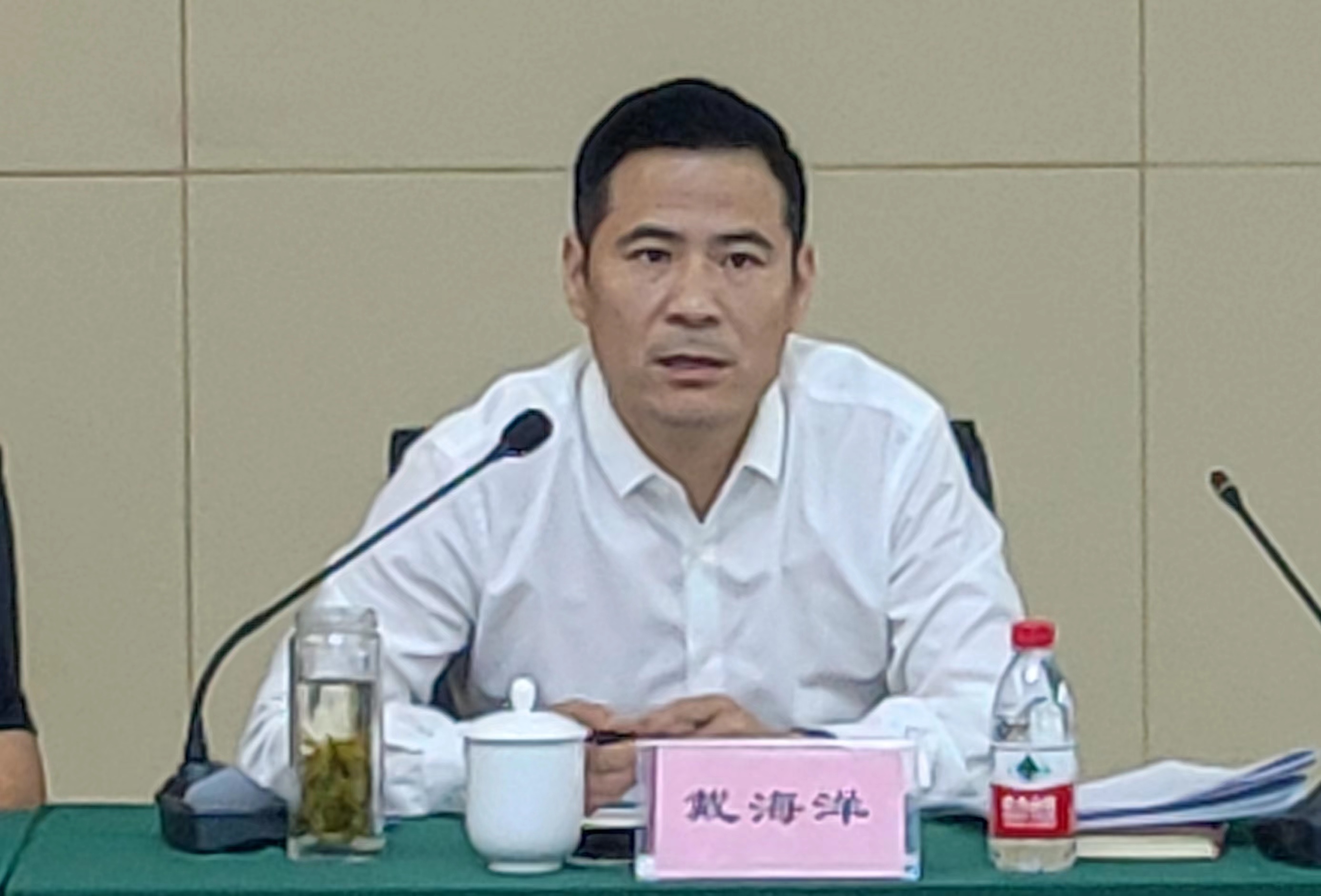 k8.com文创集团进行半年度治理干部大会