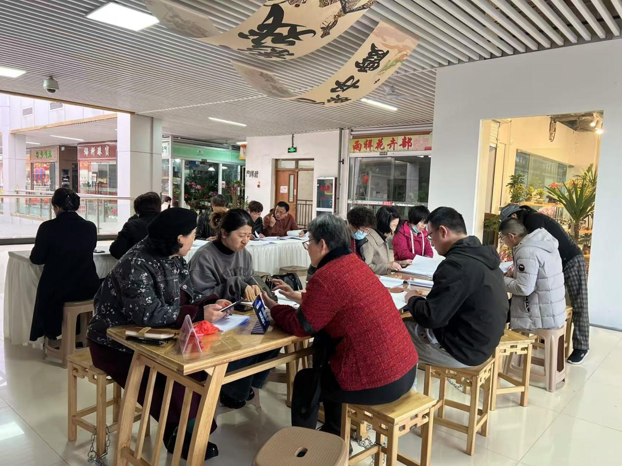 ?钱江商城春日“恋”曲 奏响幸福和弦