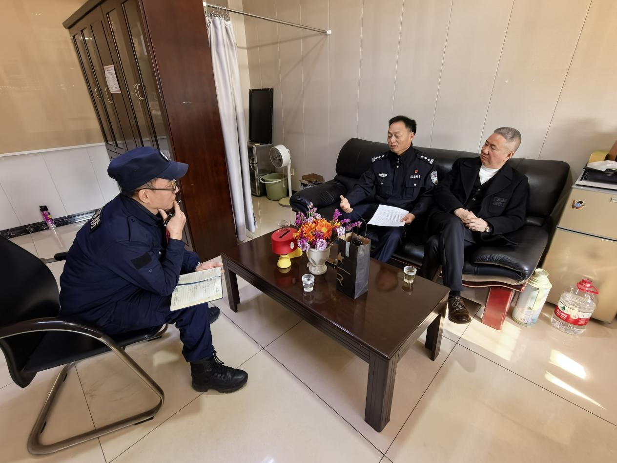 钱江商城两全推动2026年警务安保工作 多方联动筑牢坚实安全防线。