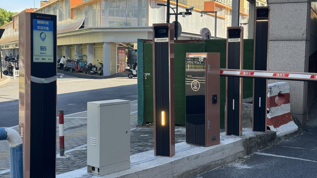 钱江商城路闸系统升级稳步推动中