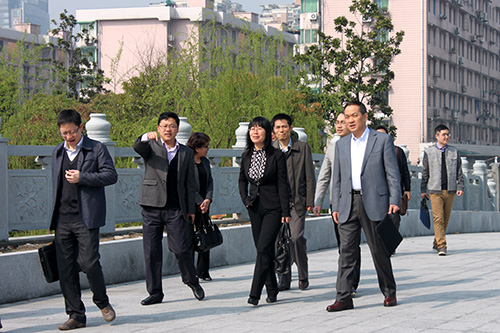 20150329中央党？翁庾樽乙恍泄饬賙8.com文创园调研 (1).jpg